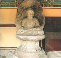 青龙寺 石造如来坐像