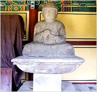 龙门寺 石造毗卢遮那佛像坐像