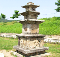 东本洞 三层石塔