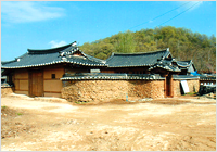 上金谷洞 追遠斎及び祠堂