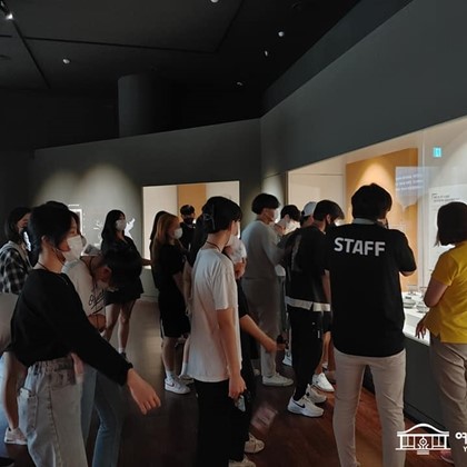2021 청소년 성장캠프 참가자 전시 관람
